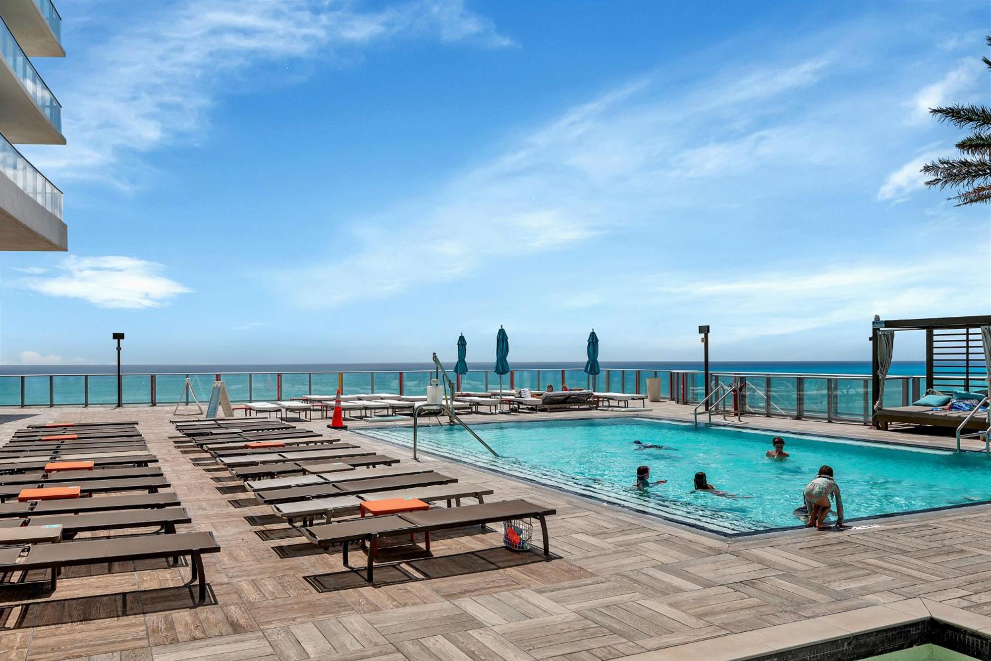 הוליווד 203-1Br/1Ba At The Beach Gem! Lux Amenities! מראה חיצוני תמונה